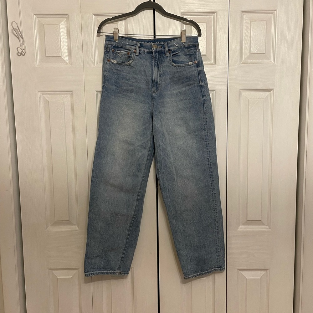 American Eagle Mom Jean Size 8S